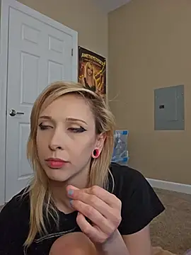 AmethystFoxx online show from 20, 5, 2026