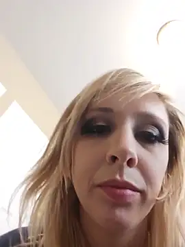Snapshot of AmethystFoxx chatting on 21, 6, 2026 AmethystFoxx online show from 21, 6, 2026