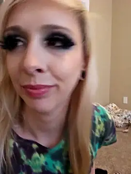 AmethystFoxx online show from 12, 11, 2025