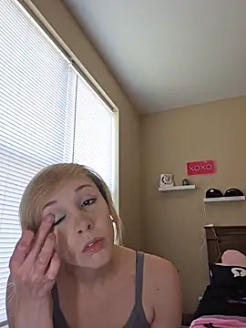 AmethystFoxx online show from 29, 5, 2026