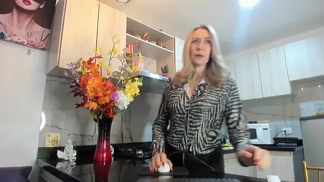 ashleymilf 1 online show from 6, 11, 2025