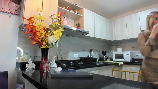 ashleymilf 1 online show from 8, 11, 2025