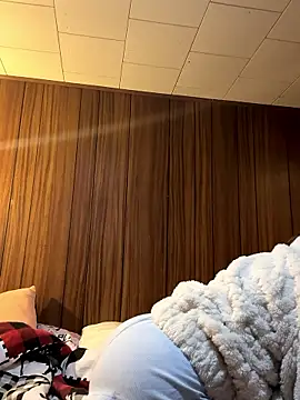 Mini And The Bear online show from 13, 1, 2026