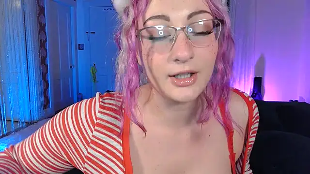 Snapshot of ashleyblaydex chatting on 25, 11, 2025 ashleyblaydex online show from 25, 11, 2025