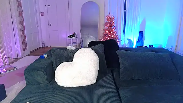 Snapshot of ashleyblaydex chatting on 16, 12, 2025 ashleyblaydex online show from 16, 12, 2025