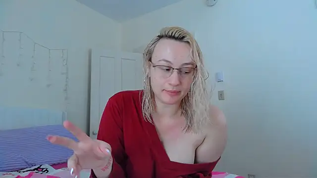 Snapshot of ashleyblaydex chatting on 11, 2, 2026 ashleyblaydex online show from 11, 2, 2026