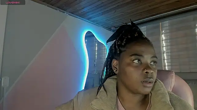 Snapshot of aleja17_xxx chatting on 25, 9, 2025 aleja17 xxx online show from 25, 9, 2025
