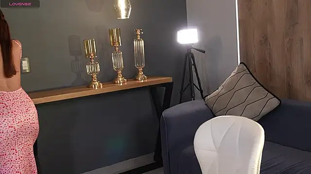 Snapshot of NaomiSainz chatting on 14, 11, 2025 NaomiSainz online show from 14, 11, 2025