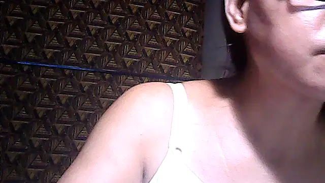 Snapshot of sweetsosie18 chatting on 12, 7, 2026 sweetsosie18 online show from 12, 7, 2026