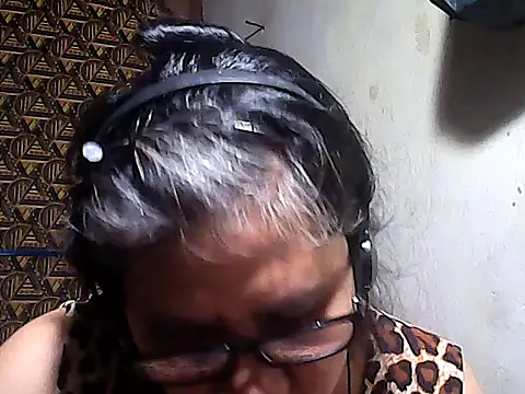 sweetsosie18 online show from 6, 1, 2026