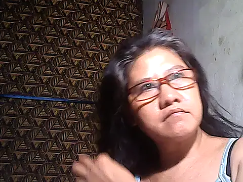 Snapshot of sweetsosie18 chatting on 9, 6, 2026 sweetsosie18 online show from 9, 6, 2026