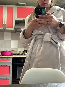 SeducingYoghourt online show from 22, 4, 2026