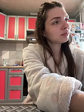 SeducingYoghourt online show from 13, 4, 2026