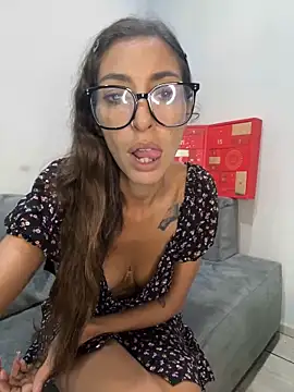 amanilouve online show from 11, 3, 2025