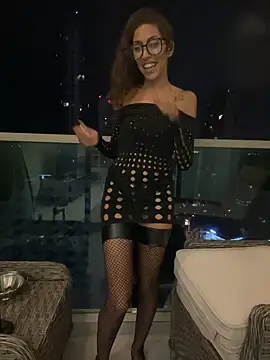 amanilouve online show from 8, 3, 2025