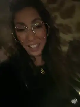 amanilouve online show from 13, 4, 2026