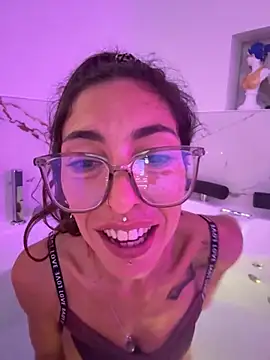 amanilouve online show from 27, 3, 2026