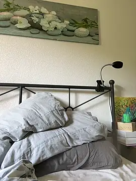 amanilouve online show from 17, 4, 2026