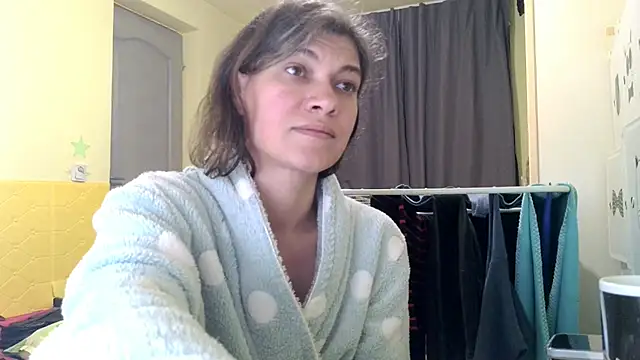 Snapshot of MercyLove chatting on 26, 11, 2025 MercyLove online show from 26, 11, 2025