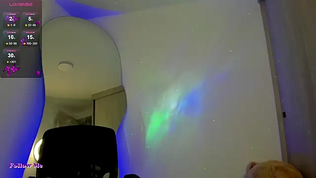 SussiVega online show from 9, 3, 2025