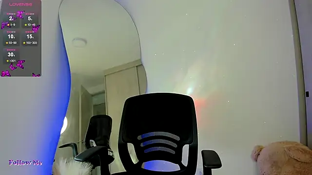 SussiVega online show from 14, 3, 2025