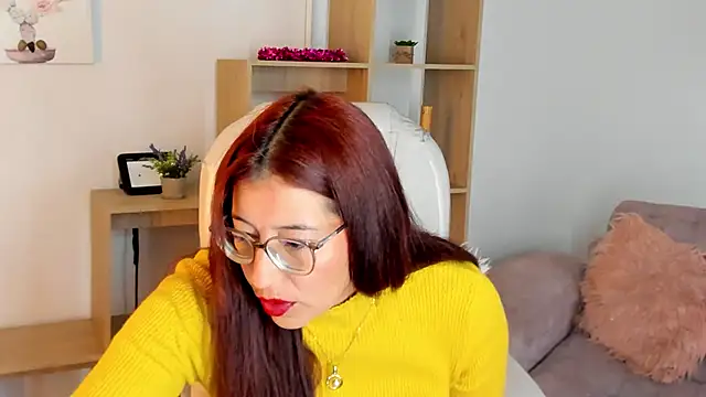 Snapshot of Antonnella_3 chatting on 12, 11, 2025 Antonnella 3 online show from 12, 11, 2025