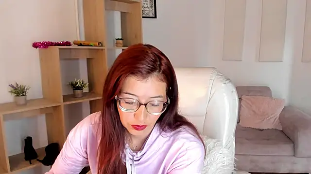 Snapshot of Antonnella_3 chatting on 27, 10, 2025 Antonnella 3 online show from 27, 10, 2025