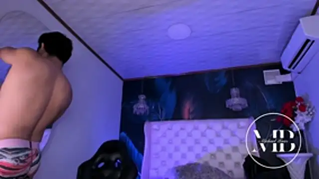 MichaelBear  online show from 10, 2, 2026