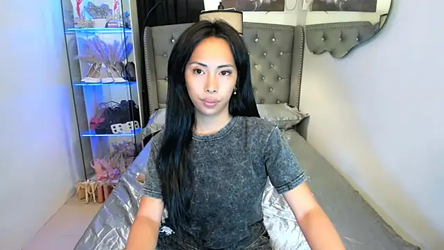 reighnempress online show from 22, 4, 2026