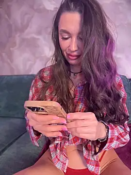 Snapshot of Emma_Catt chatting on 4, 5, 2026 Emma Catt online show from 4, 5, 2026