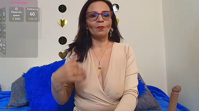 Miss ellien online show from 10, 4, 2026