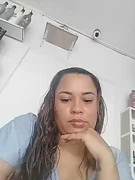 Snapshot of LINDAHALLS chatting on 1, 7, 2026 LINDAHALLS online show from 1, 7, 2026