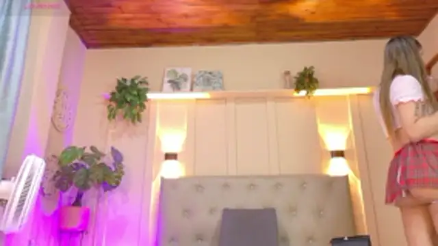 nicol snow online show from 13, 3, 2026