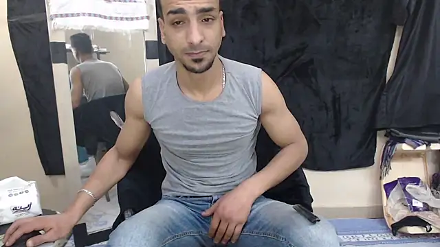 Snapshot of highguy chatting on 8, 3, 2025 highguy online show from 8, 3, 2025