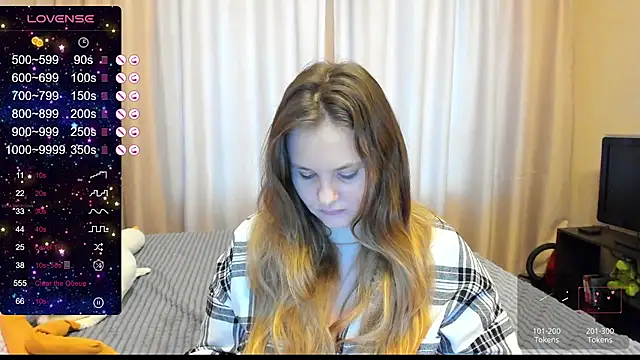 Snapshot of AlanaBrox chatting on 12, 2, 2025 AlanaBrox online show from 12, 2, 2025