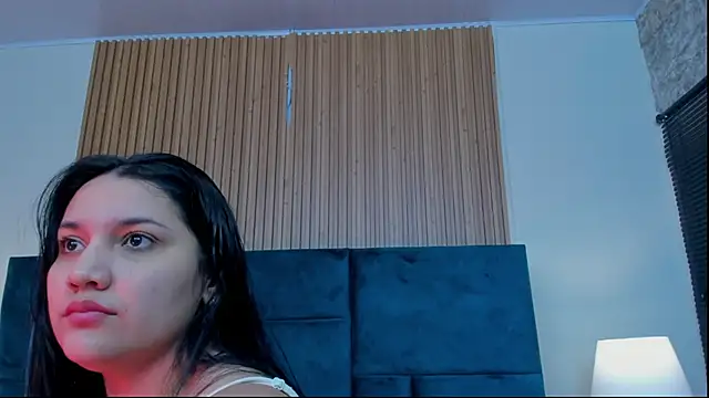 Kareena chopra online show from 5, 6, 2026