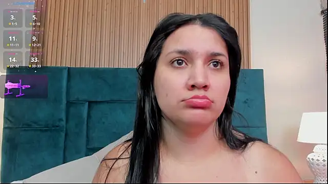 Kareena chopra online show from 18, 4, 2026