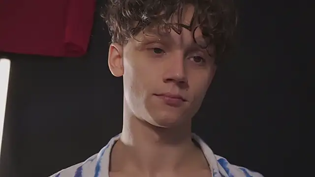 Snapshot of Nicky_neal chatting on 3, 10, 2025 Nicky neal online show from 3, 10, 2025