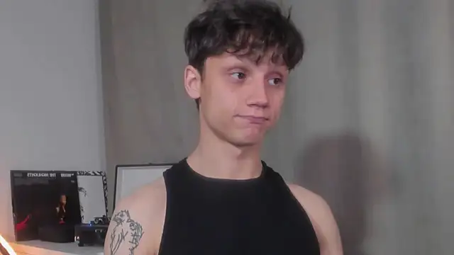 Snapshot of Nicky_neal chatting on 12, 12, 2024 Nicky neal online show from 12, 12, 2024