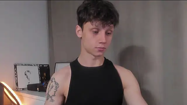 Snapshot of Nicky_neal chatting on 7, 12, 2024 Nicky neal online show from 7, 12, 2024