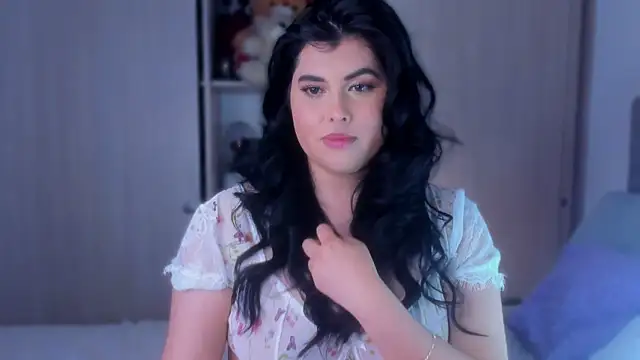 Snapshot of Alyaa_s chatting on 8, 9, 2025 Alyaa s online show from 8, 9, 2025