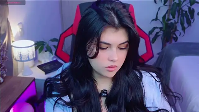 Alyaa s online show from 14, 4, 2026