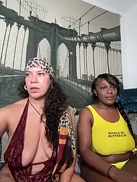 Snapshot of TilaTotti chatting on 18, 2, 2025 TilaTotti online show from 18, 2, 2025