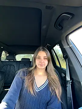 DoriDeluxe66 online show from 5, 12, 2025