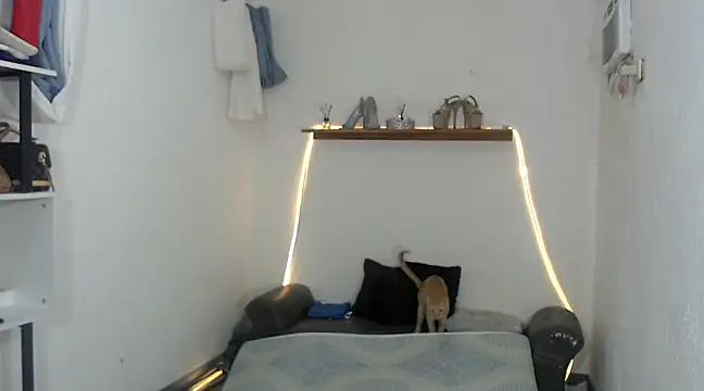 MarieLoveGlamorous online show from 11, 3, 2025