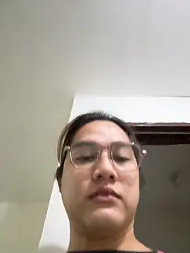 MarieLoveGlamorous online show from 11, 11, 2025