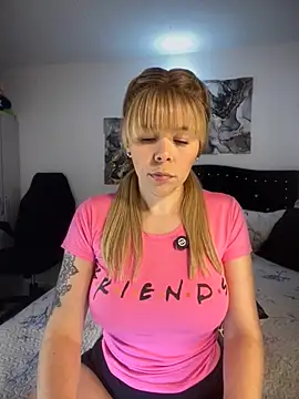 Snapshot of carolina16love chatting on 22, 11, 2025 carolina16love online show from 22, 11, 2025