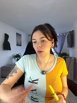 Snapshot of carolina16love chatting on 18, 10, 2025 carolina16love online show from 18, 10, 2025