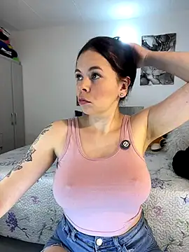 Snapshot of carolina16love chatting on 8, 11, 2025 carolina16love online show from 8, 11, 2025