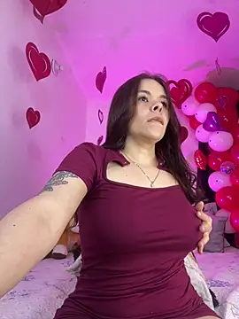 carolina16love online show from 12, 2, 2025